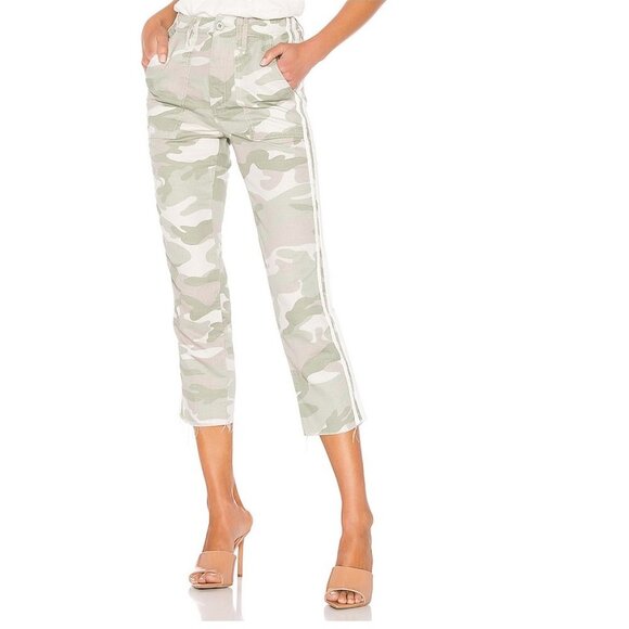 🎁 MOTHER The Shaker Chop Crop Fray Camo Pants - Picture 2 of 14